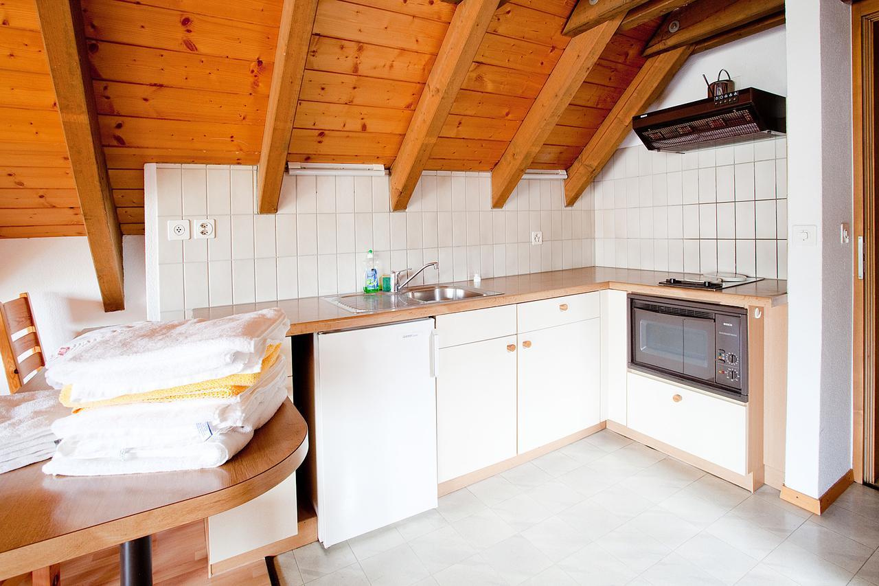 Freihof Embrach Bed & Breakfast Exterior photo