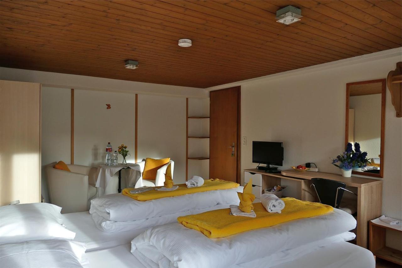 Freihof Embrach Bed & Breakfast Exterior photo